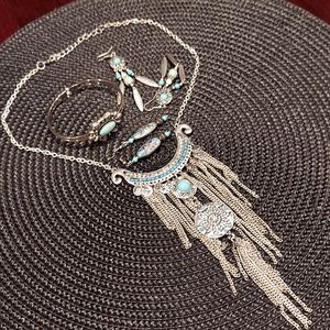 4 PC bundle of Necklace 2 pairs of earrings and 1 cuff bracelet turquoise